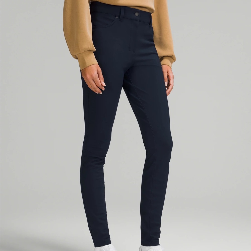 City Sleek HR Slim-Fit Pant size 32